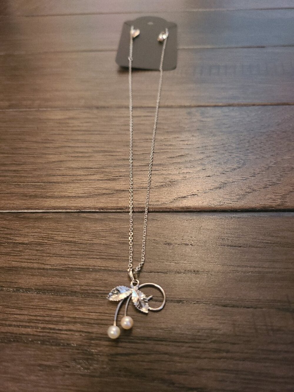 Vintage 1970s silver necklace with earings set